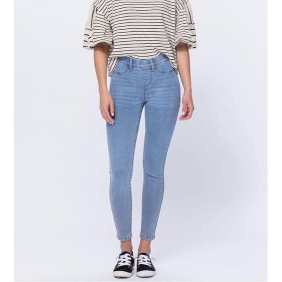 Judy Blue Denim - Judy Blue Mid Rise Pull On Skinny Jeggings